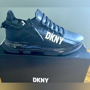 DKNY Tokyo Lace up/zip sneakers Size 9 - runs small